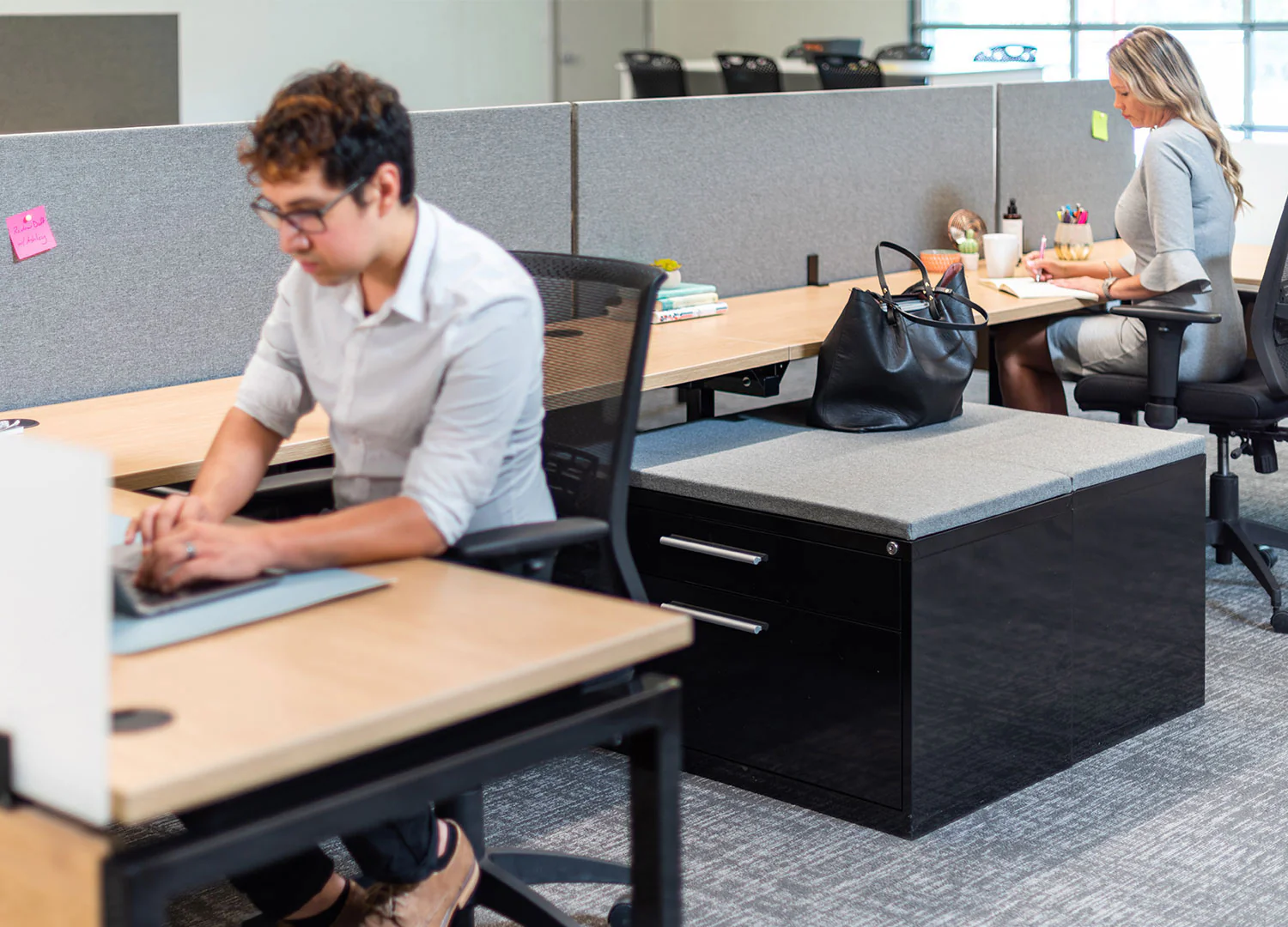 Jot Desk L-Shape - Image 3