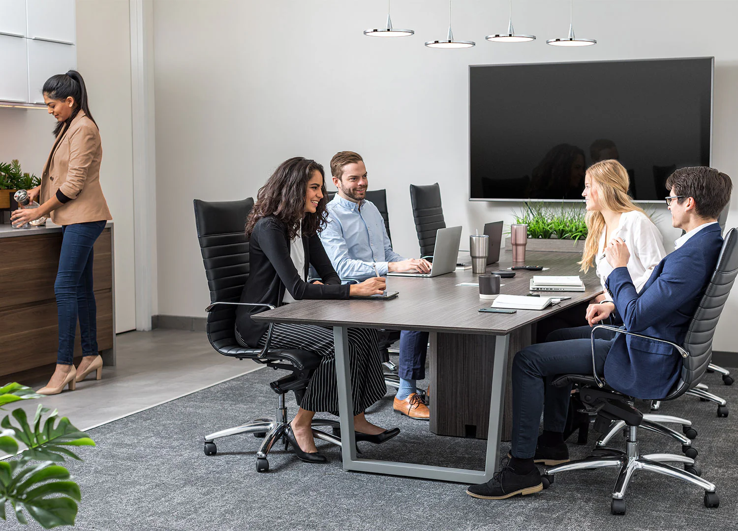 THREE60 Conference Table – Sleigh Leg - Image 3