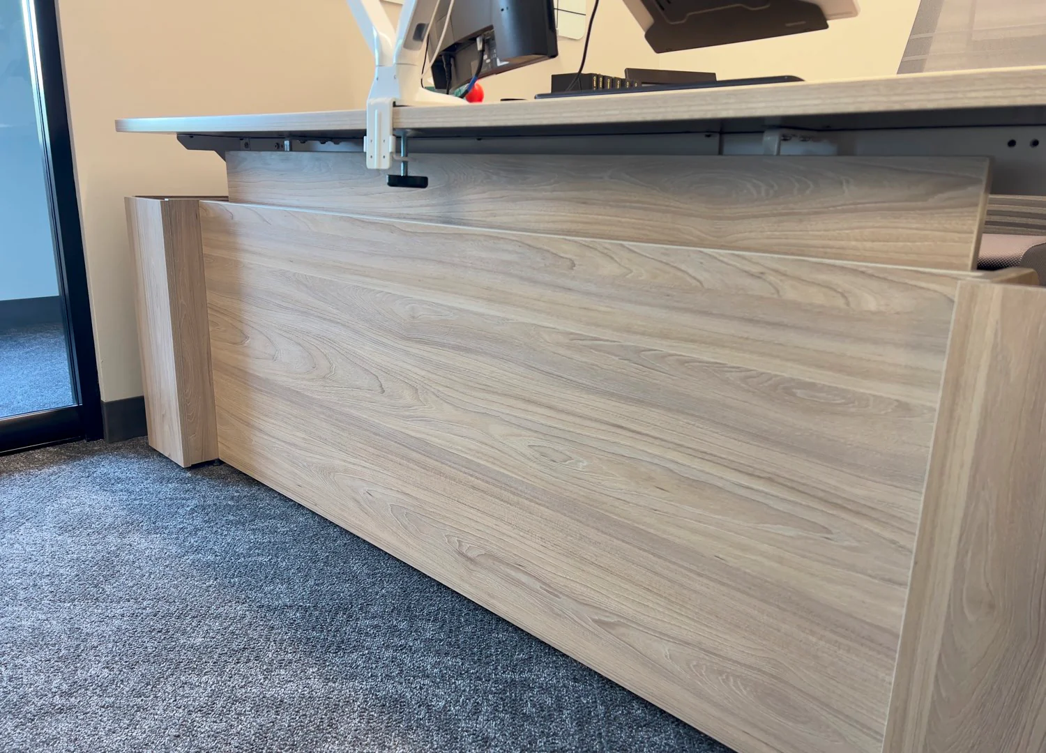 EDGE Height-Adjustable Desk Straight - Image 6