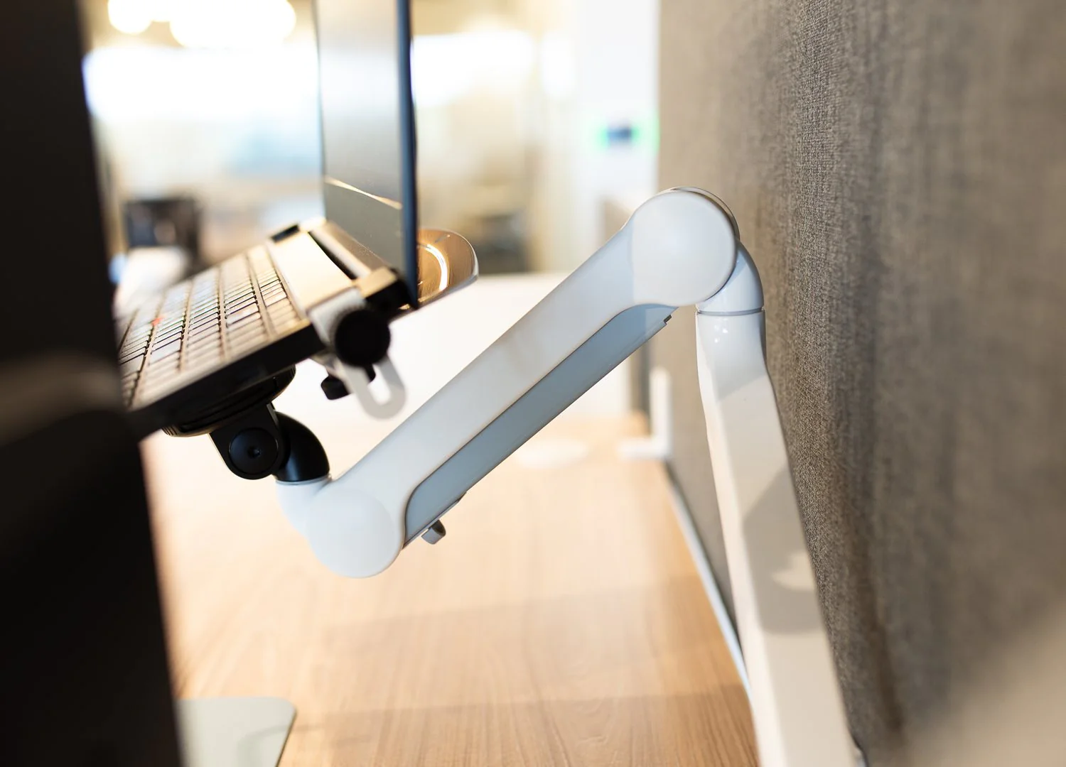 Series II Monitor Arm - Image 5